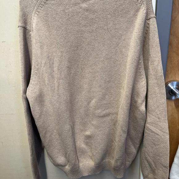 Eddie Bauer Men's Tan Crewneck Sweater - Picture 3 of 9